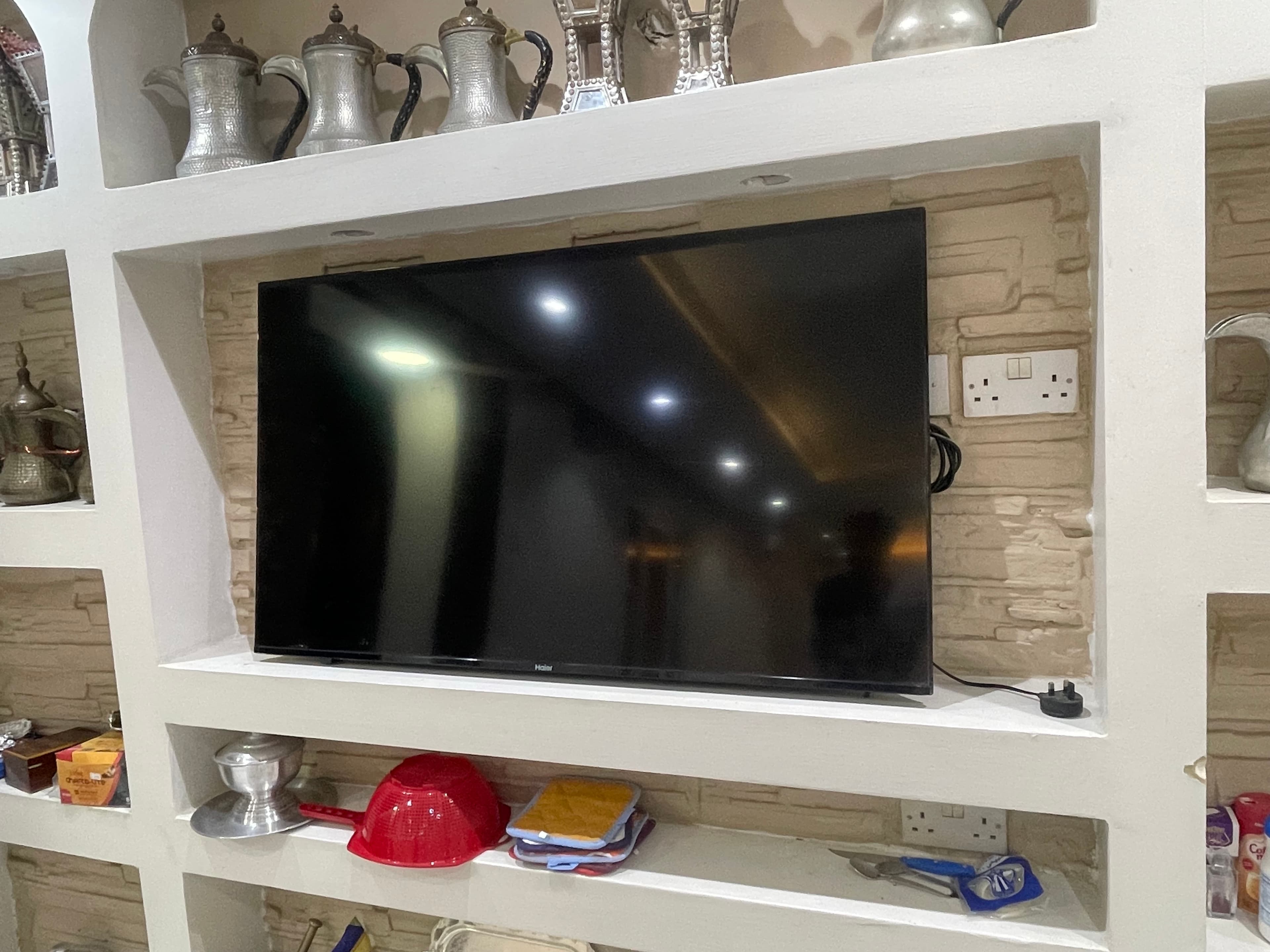 للبيع تلفزيون Haier 50 بوصه 0