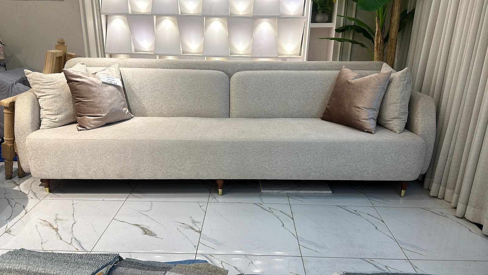 Customizing curtains, upholstery and decorative works 6