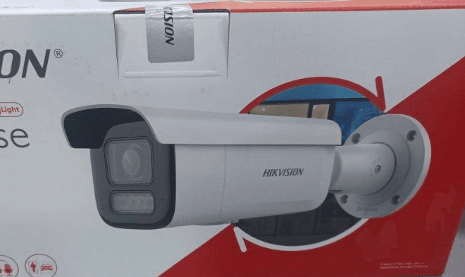 Installing surveillance cameras 0