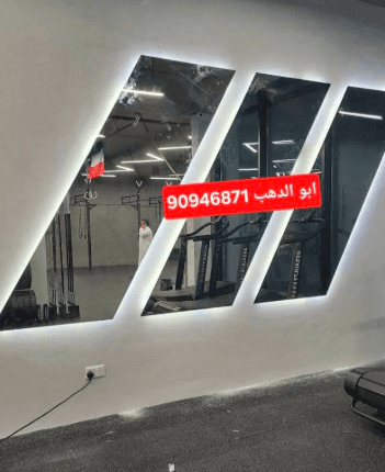 فني زجاج متخصص 4
