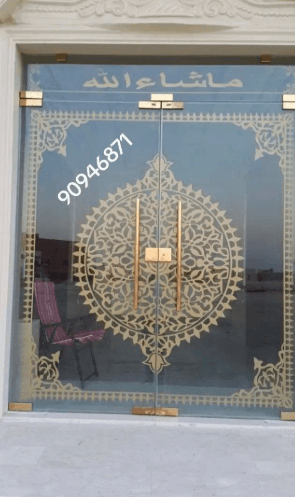فني زجاج متخصص 7