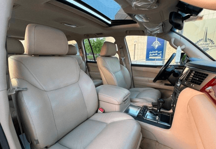 لكزس LX570 موديل 2011 4