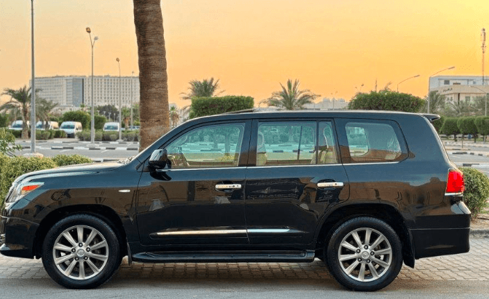 لكزس LX570 موديل 2011 10