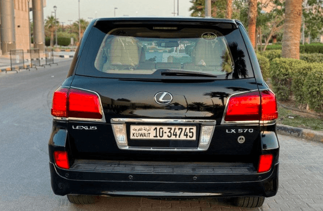 لكزس LX570 موديل 2011