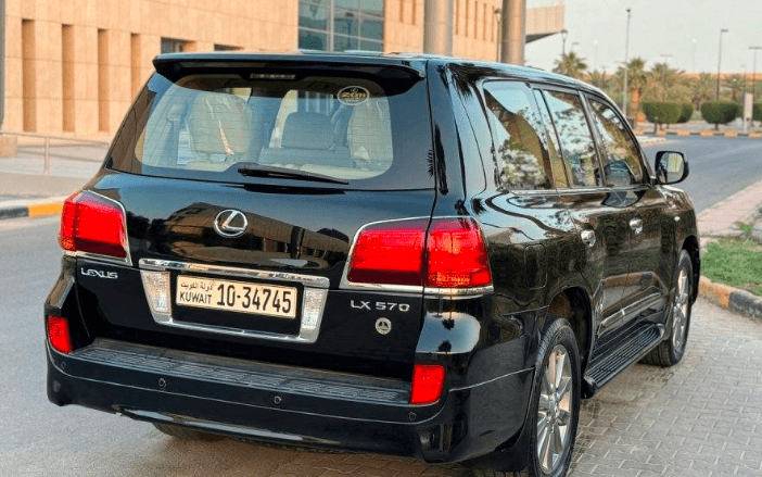 لكزس LX570 موديل 2011 13