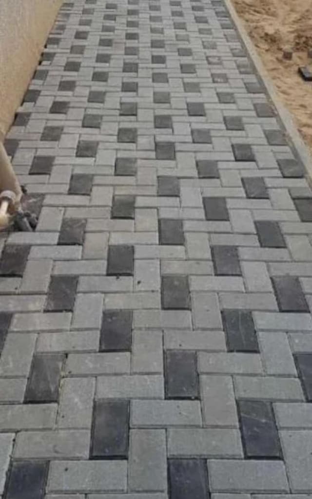 مقاول جميع انواع البلاط المتداخل والكربستون