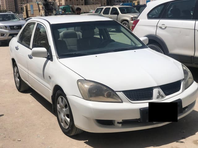 MITSUBISHI LANCER GLX 2010