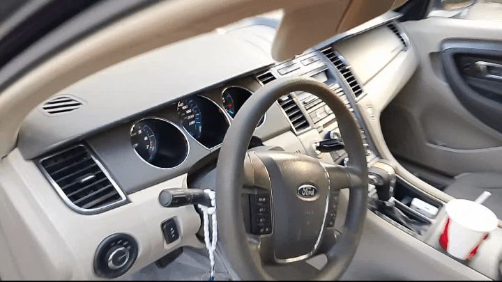 Ford Taurus 2011 for sale 2