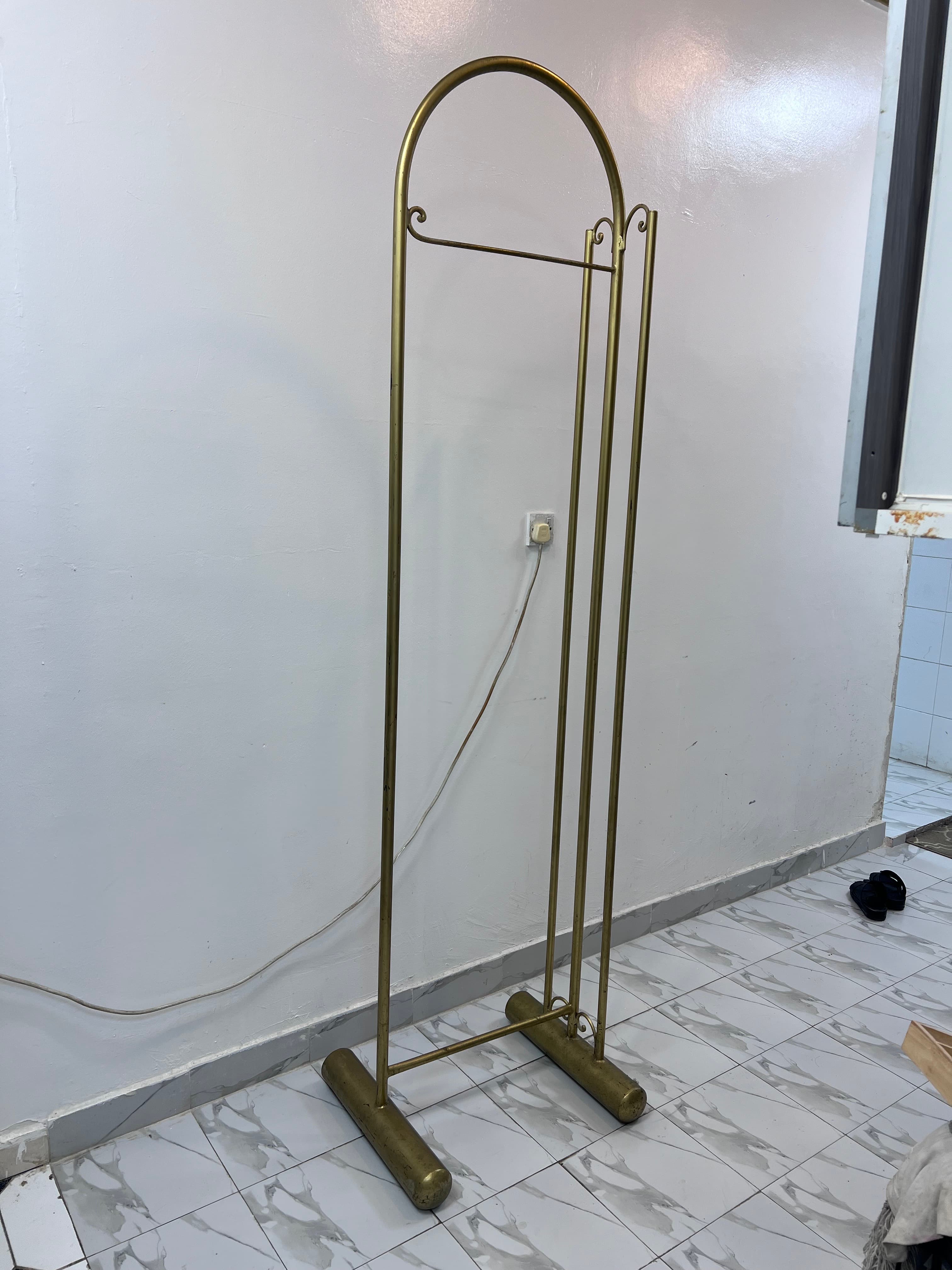 Clothes rack for sale 0