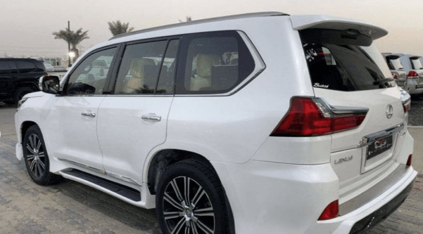 للبيع جيب لكزس LX570 موديل 2016 1