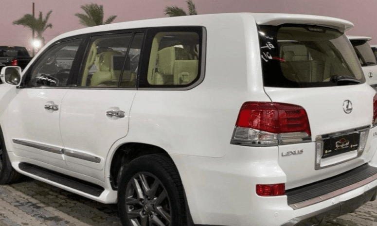 للبيع جيب لكزس LX570 سبورت موديل 2014 4