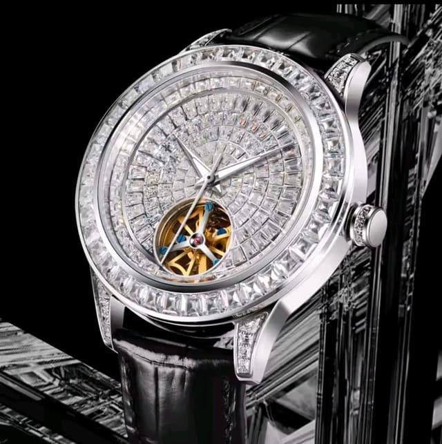 For sale a new guaranteed h5037 watch