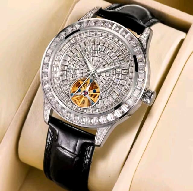 For sale a new guaranteed h5037 watch