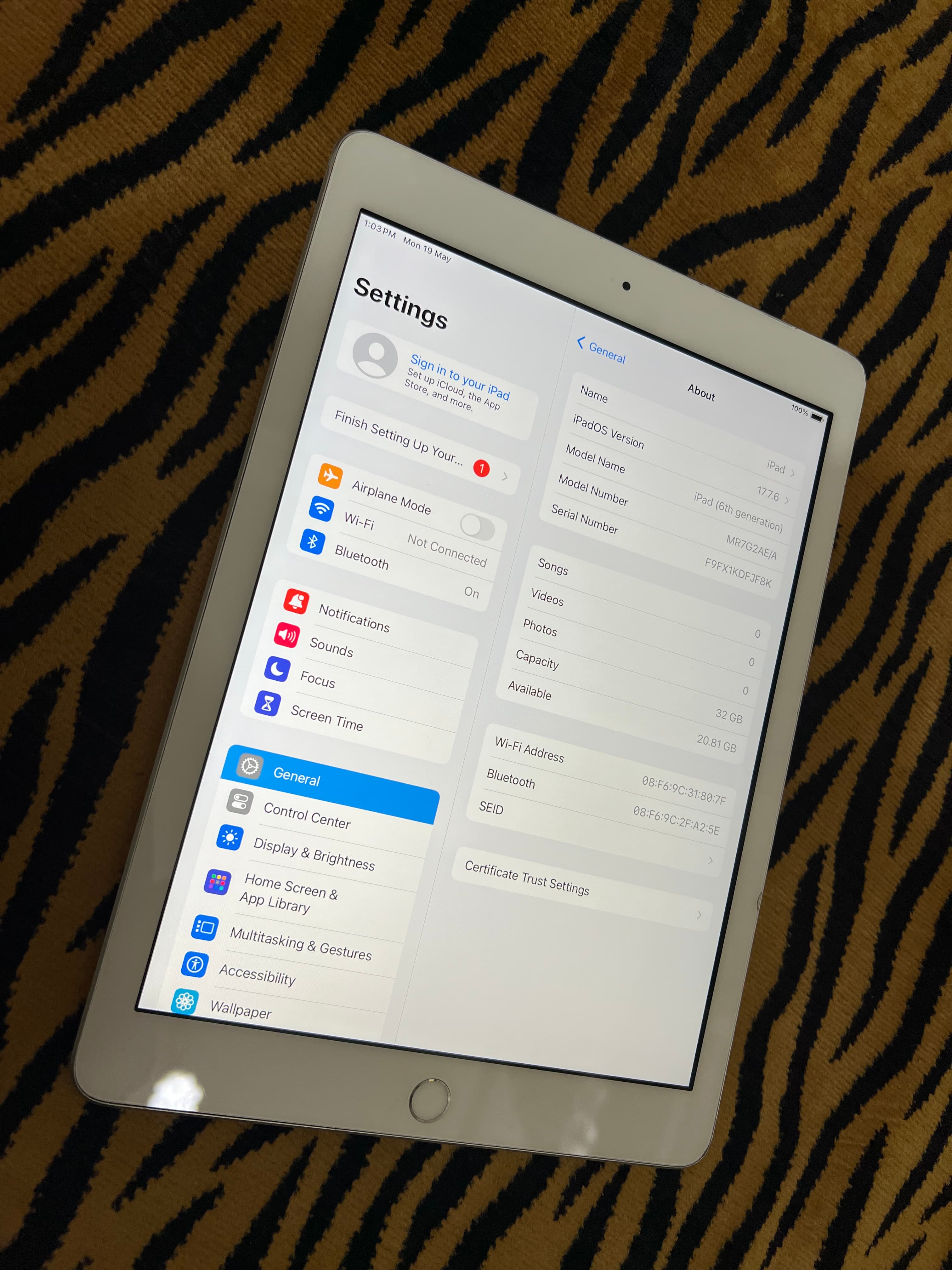 Apple iPad 6 6 32 GB   3