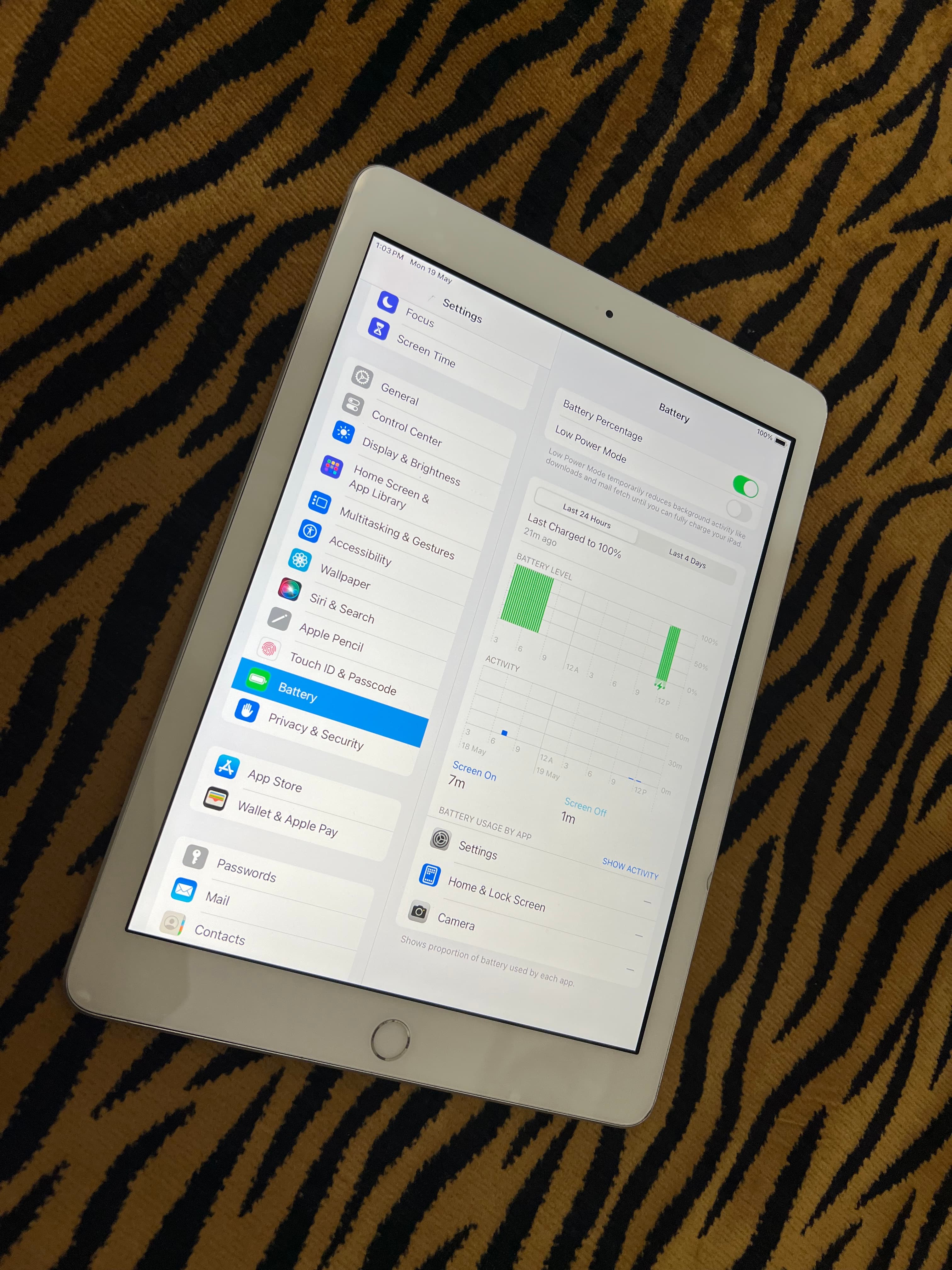 Apple iPad 6 6 32 GB   4