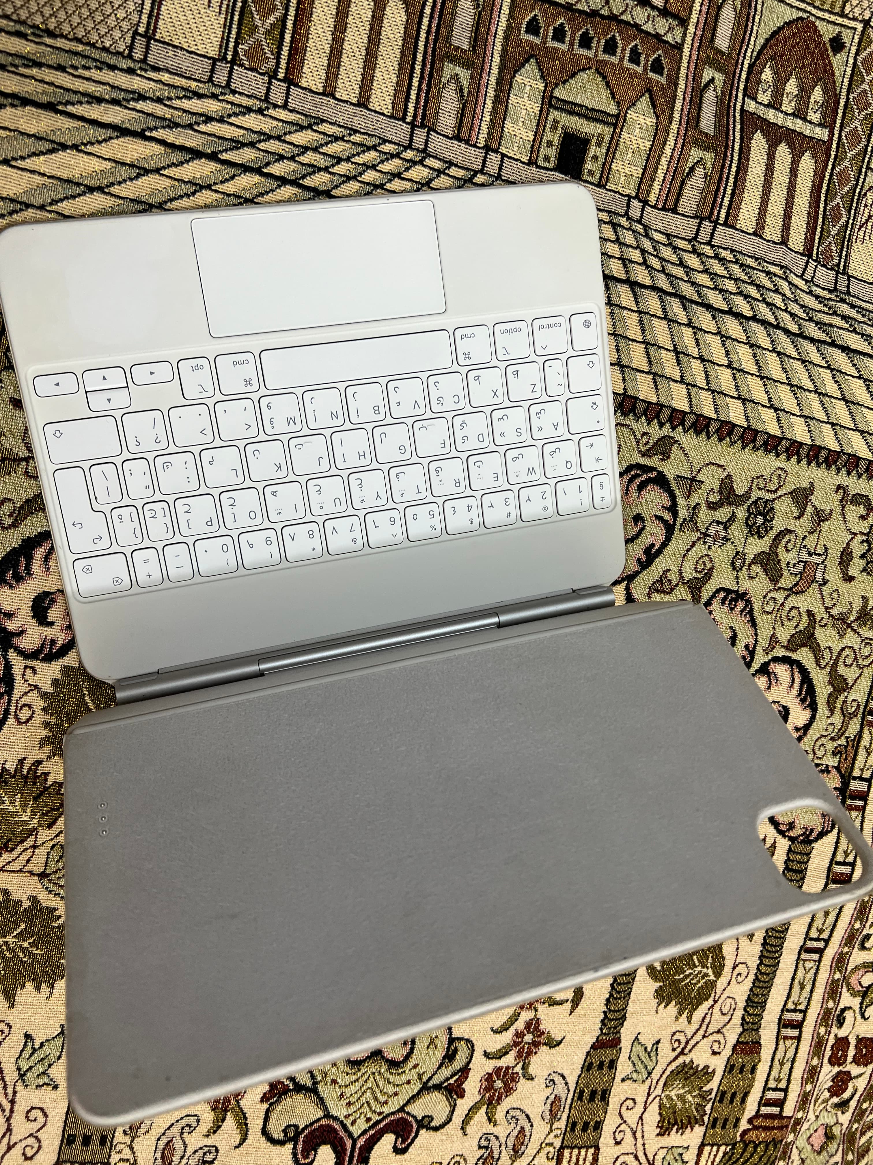 The original Apple Magic keyboard  5