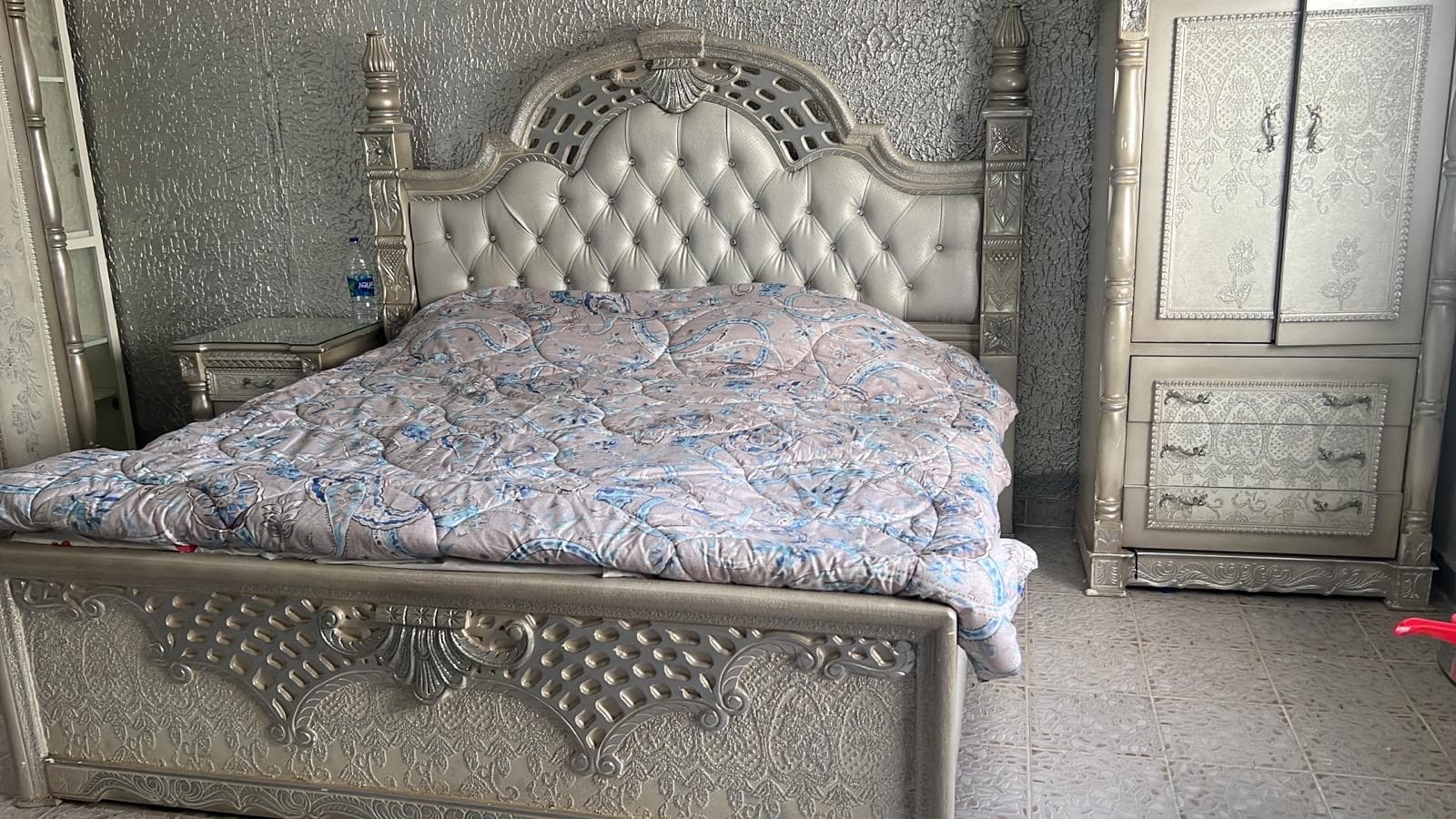 royal bedroom for sale 0