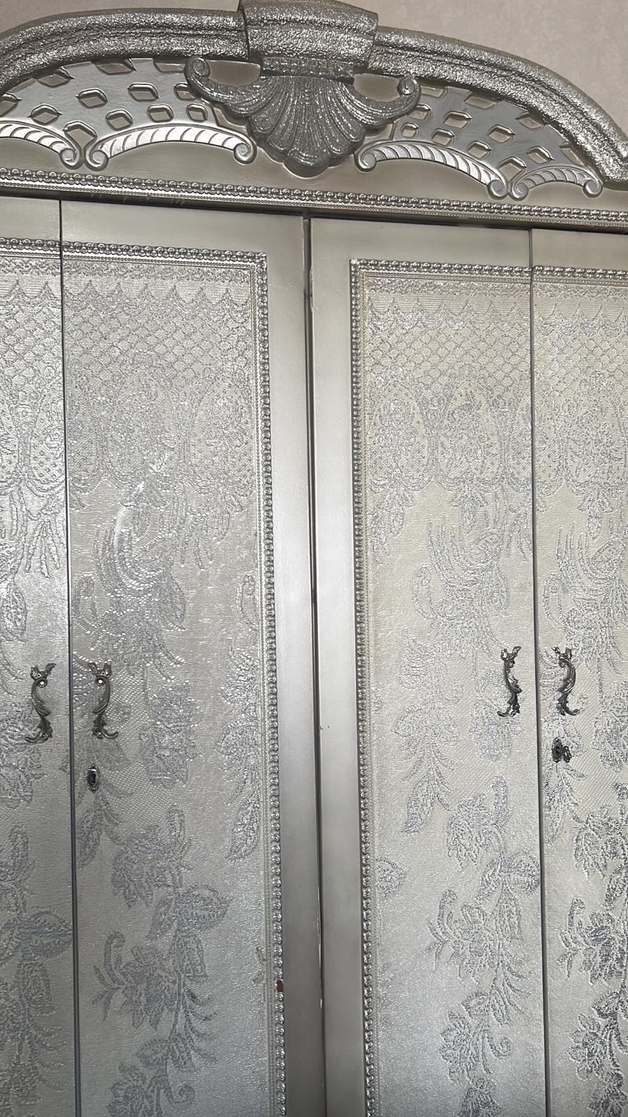 royal bedroom for sale 3