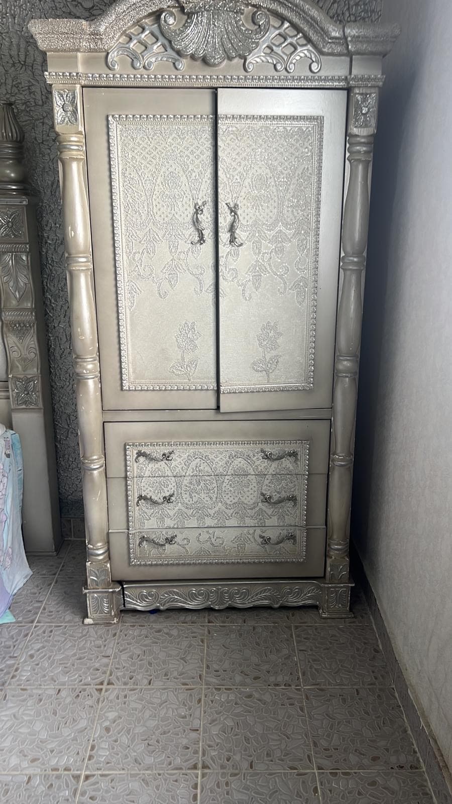 royal bedroom for sale 4