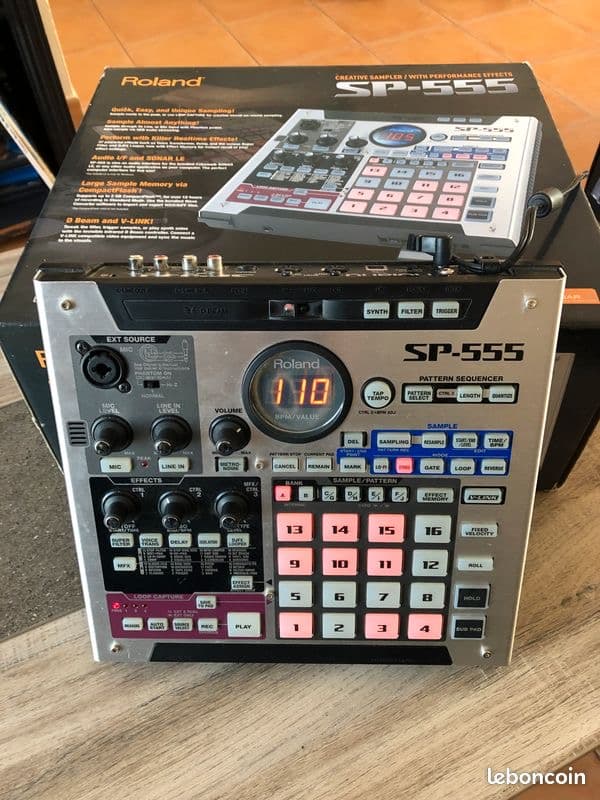 Roland SP-555 device 0