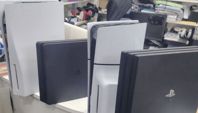  Buy and sell PS5 and PS4 consoles and accessories 0