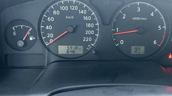 نيسان باترول سوبر سفاري كبسولة موديل 2024 9