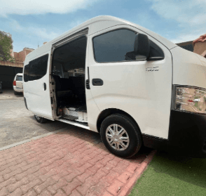 Nissan passenger bus for sale with a high roof 6