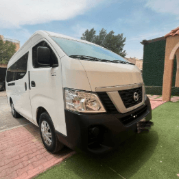 Nissan passenger bus for sale with a high roof 7