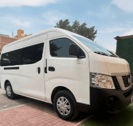 Nissan passenger bus for sale with a high roof 8