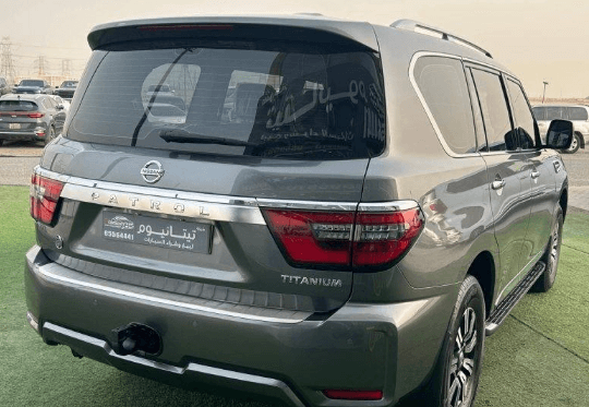 نيسان باترول تيتانيوم V6 موديل 2021 3