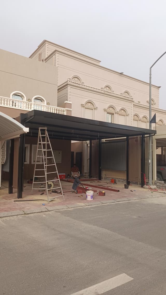 حداد جميع انواع مظلات ديوانيات 
