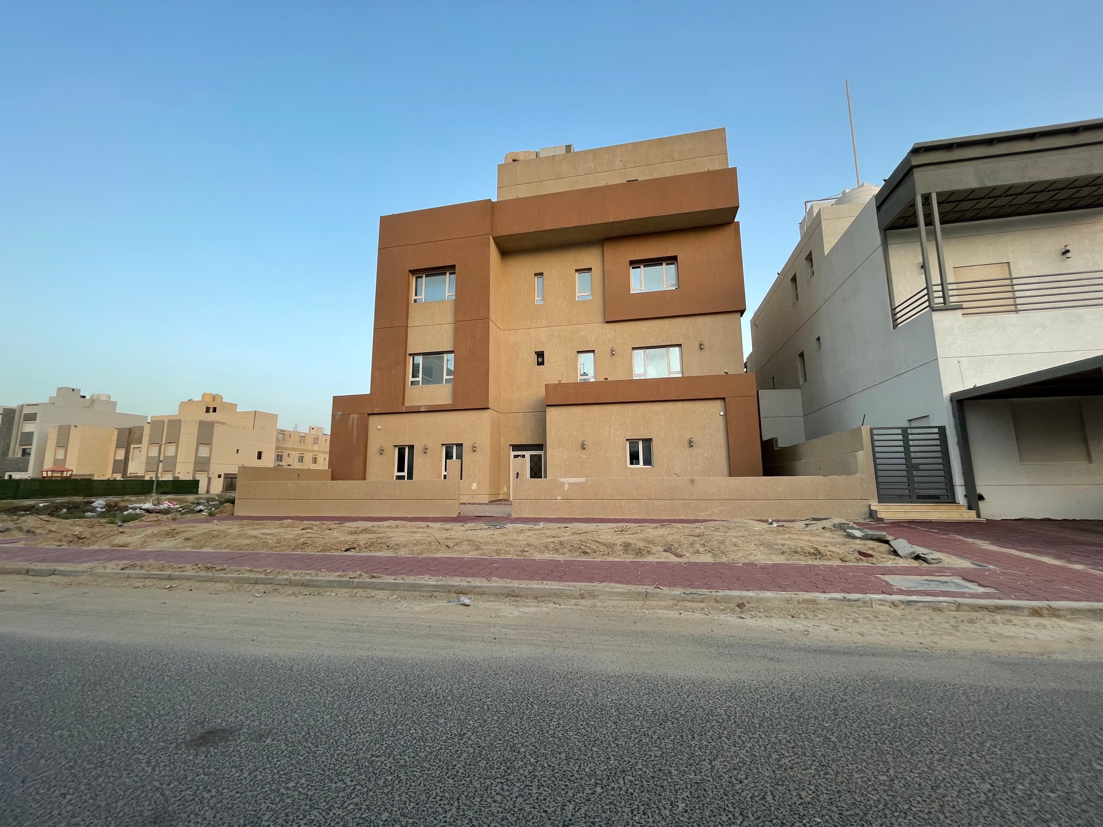 For sale Wafra house with an area of 600 meters  0