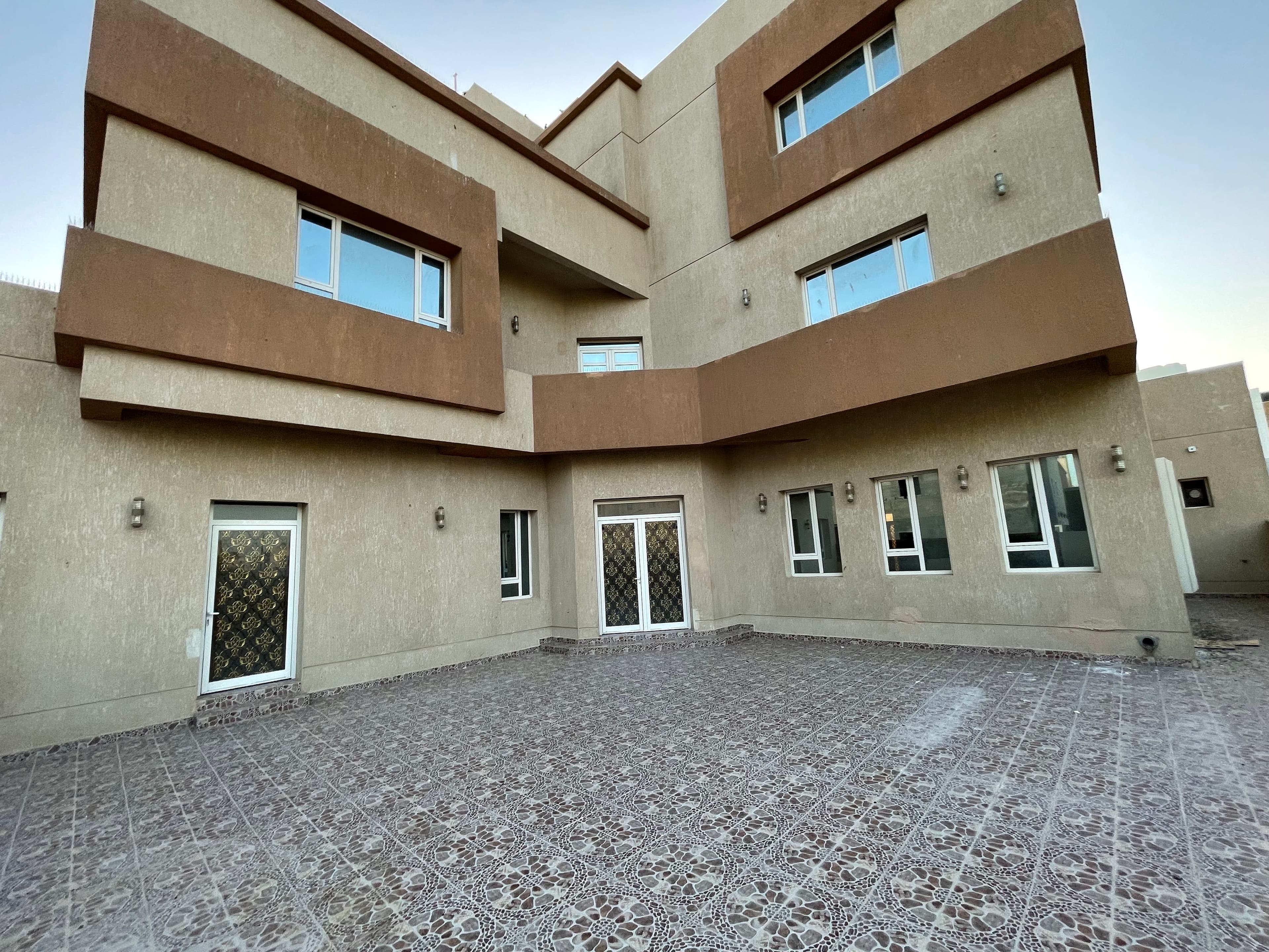 For sale Wafra house with an area of 600 meters  4