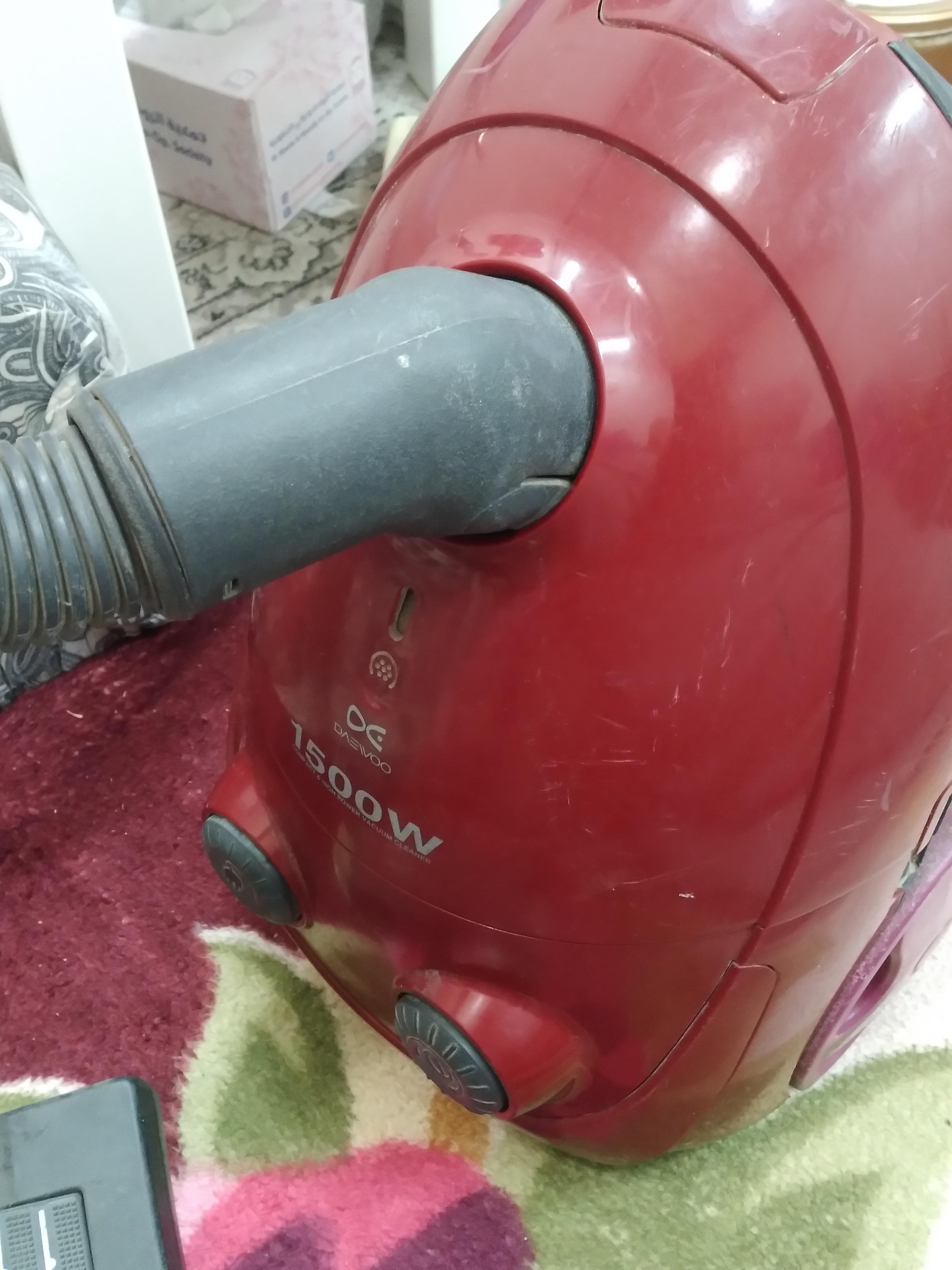 Daewoo 1500 watt vacuum cleaner in excellent condition 2