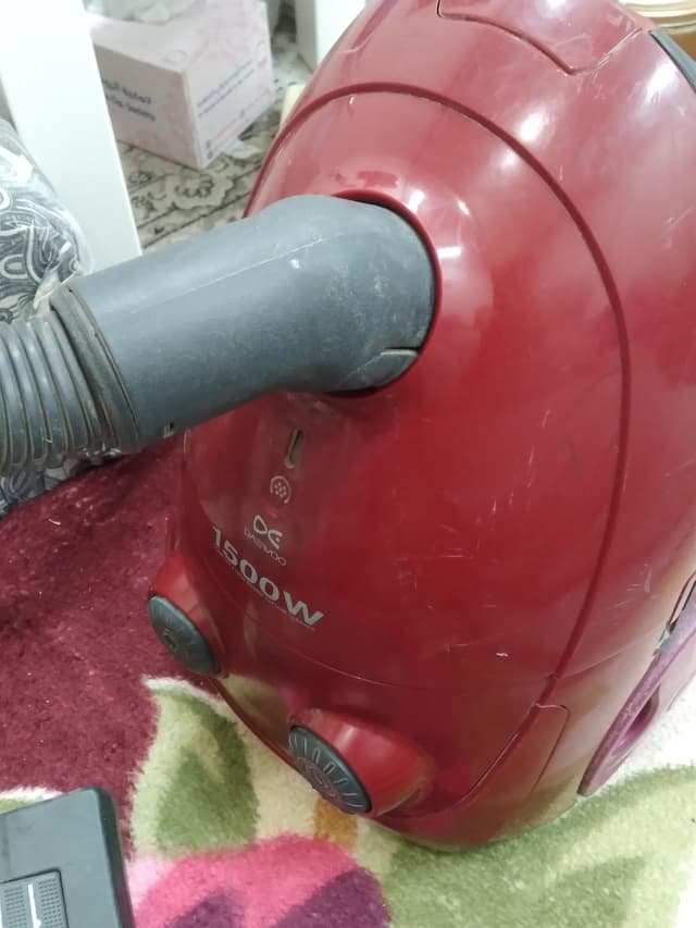 Daewoo 1500 watt vacuum cleaner in excellent condition