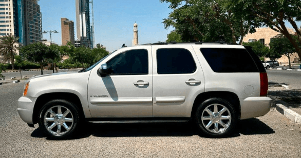 GMC Yukon SLT model 2007 for sale 9