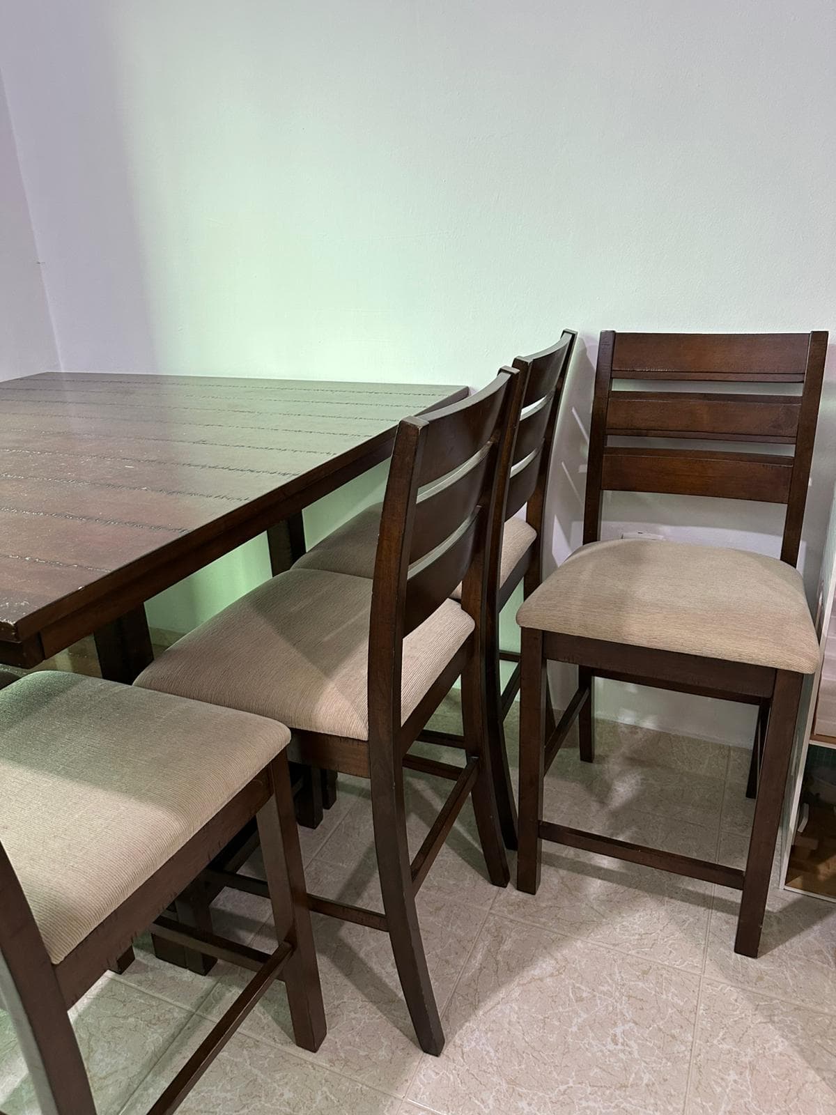 For sale for travel, a dining table with 6 chairs  2