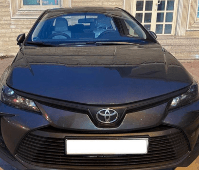 The trainer Umm Ahmed to teach driving  0