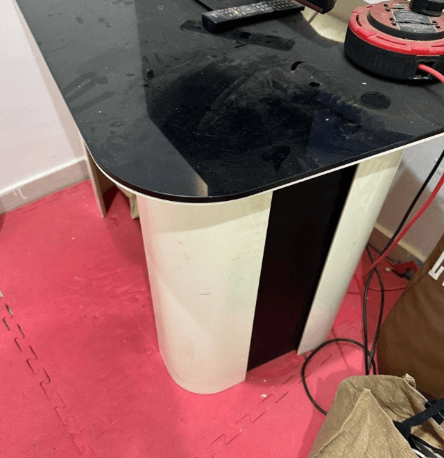 wooden desk for sale 0