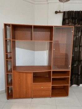To donate, his office is in excellent condition 0