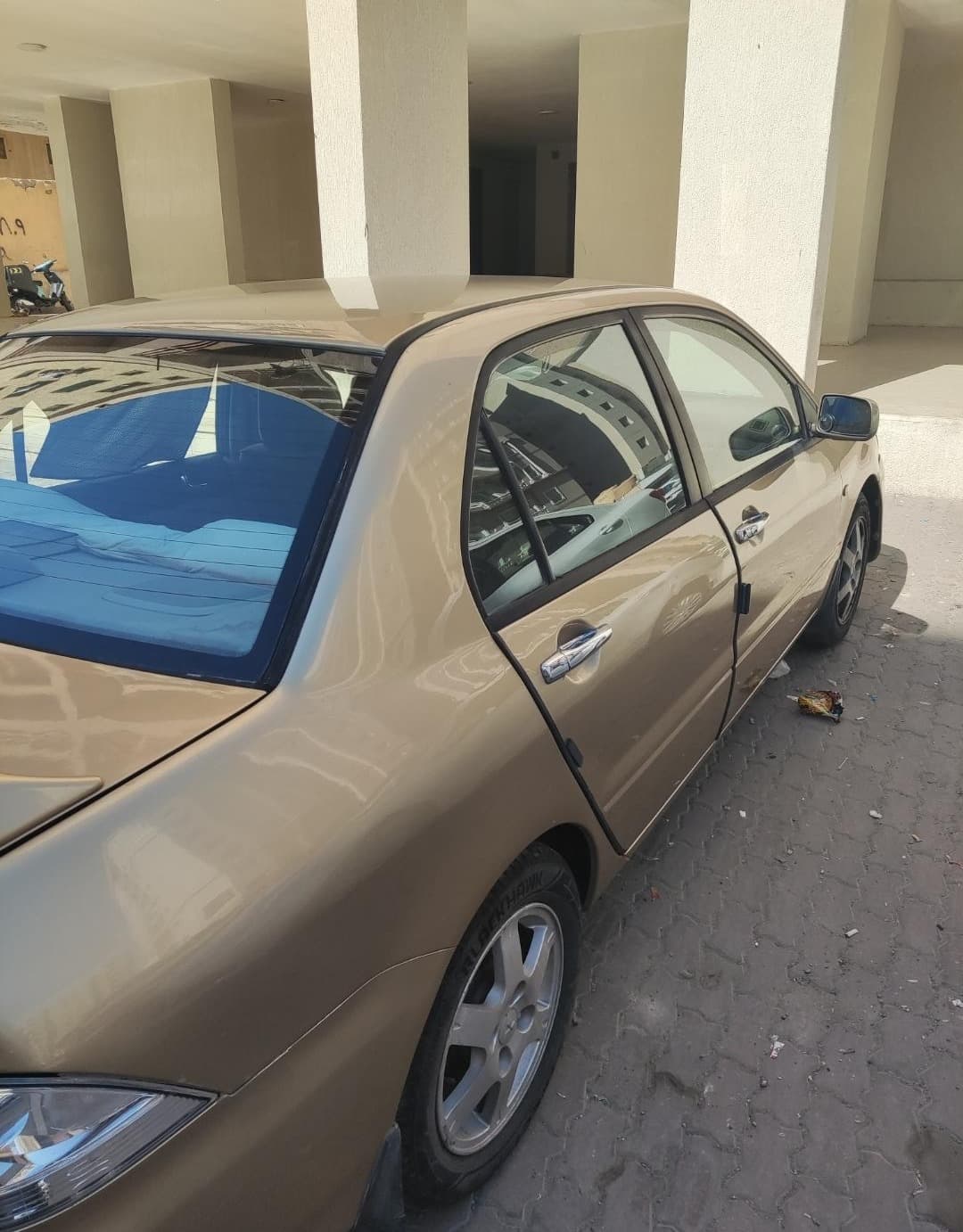 لانسر موديل 2006 4