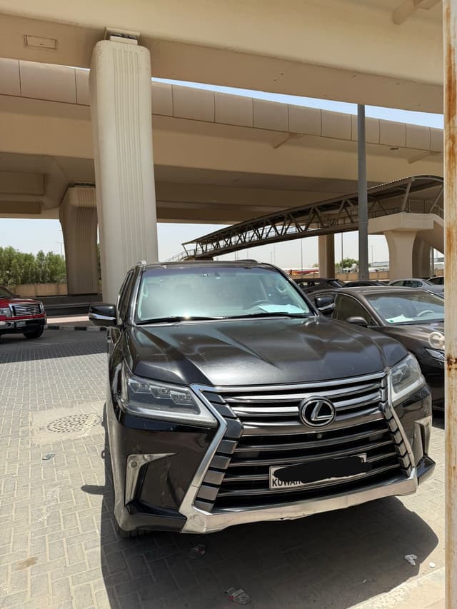 للبيع LX 570 2017 