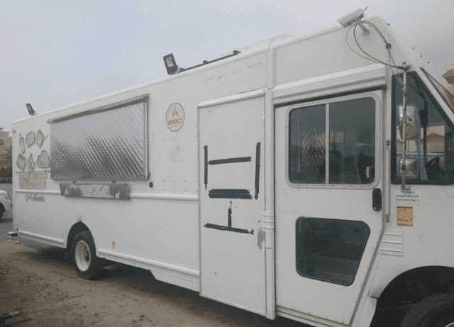  Food truck for sale 