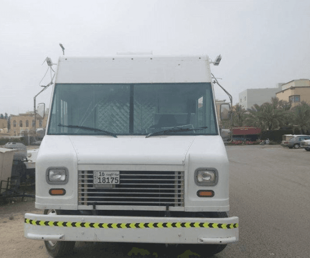  Food truck for sale  0