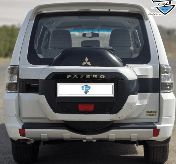 To sell Mitsubishi Pajero GLS model 2015 3