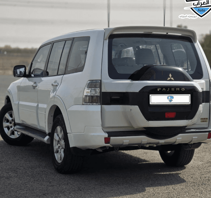 To sell Mitsubishi Pajero GLS model 2015 4