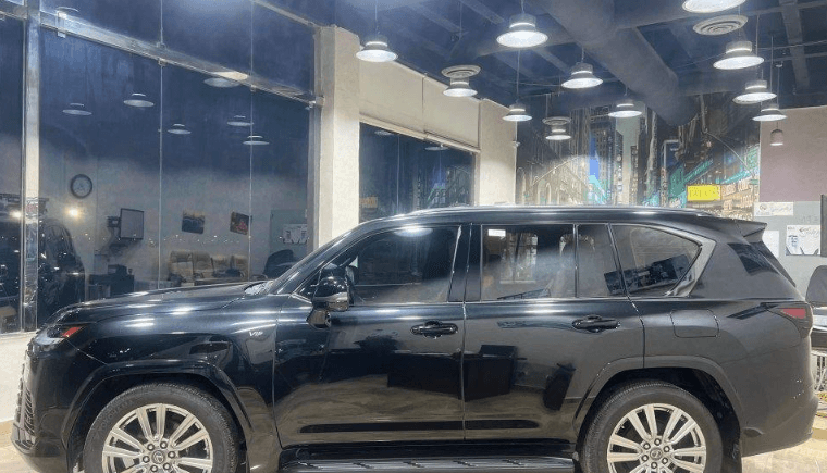  لكزس LX600 موديل 2022 1