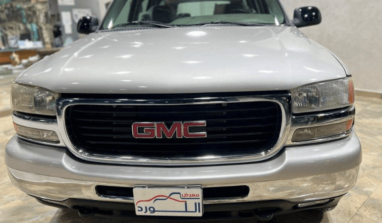 GMC Suburban model 2006 3