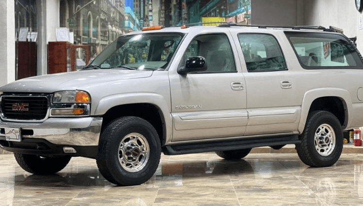 GMC Suburban model 2006 0