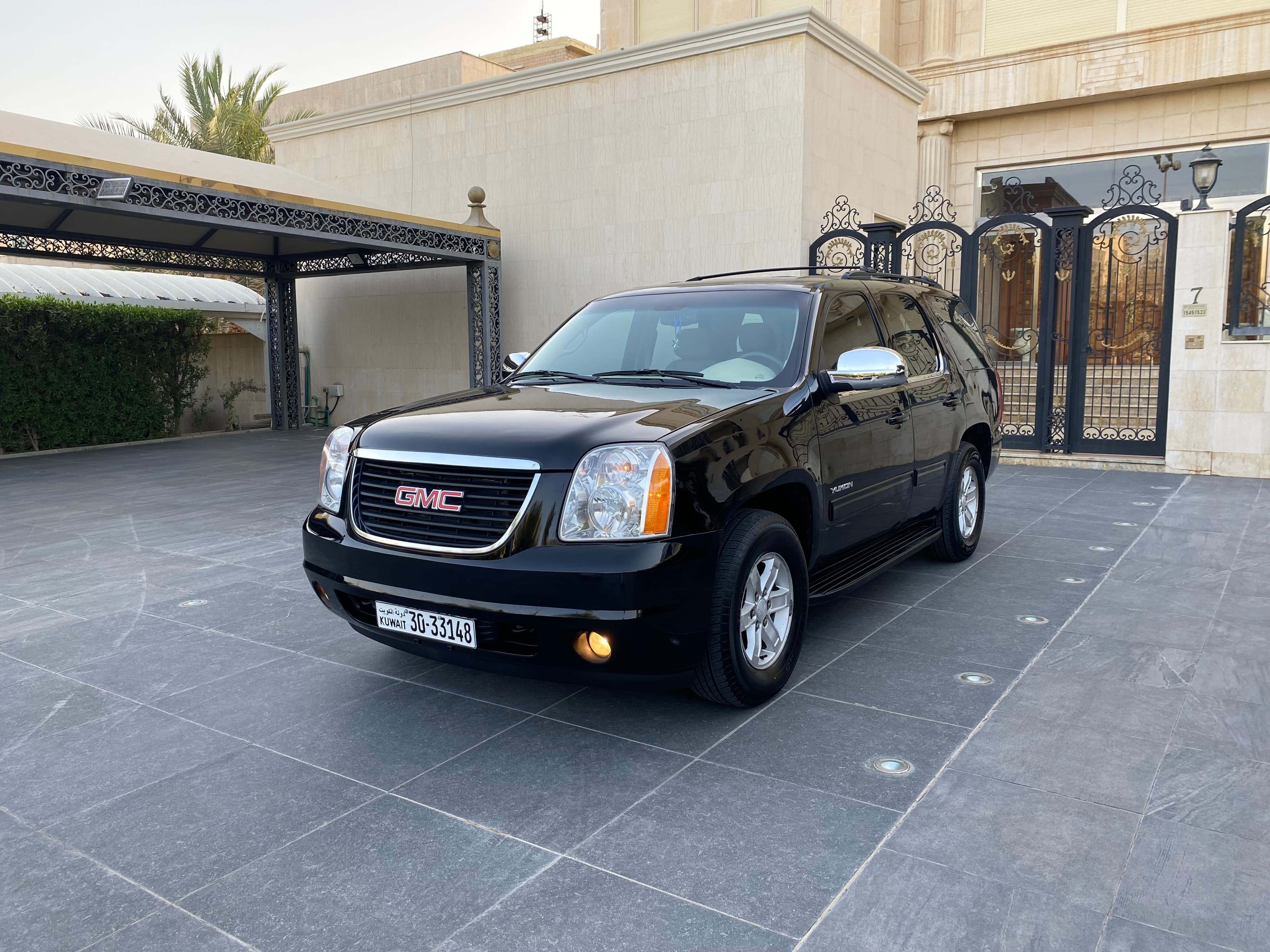 Yukon 2014 car for sale 2